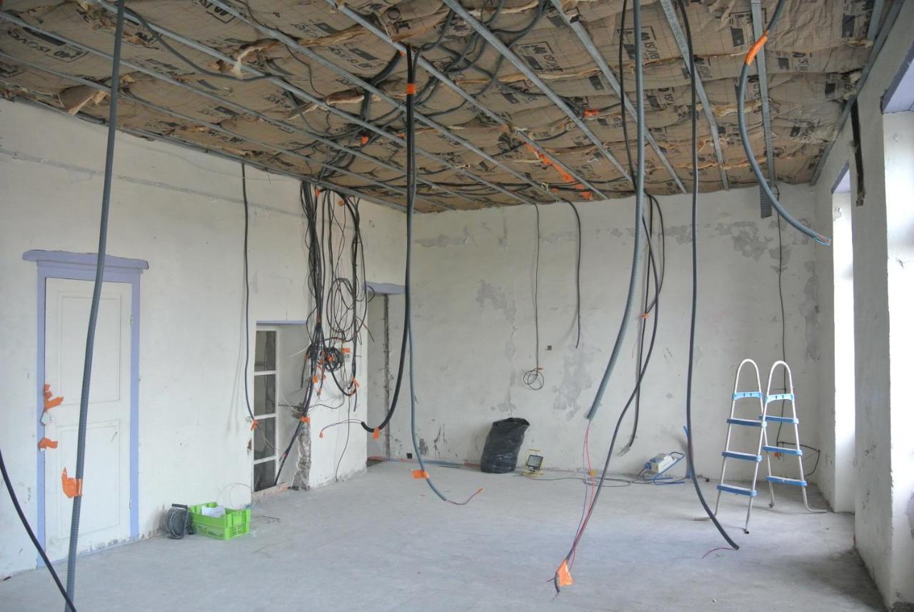 Appartement Spacieux Et Confortable La Roche-de-Glun Eksteriør billede