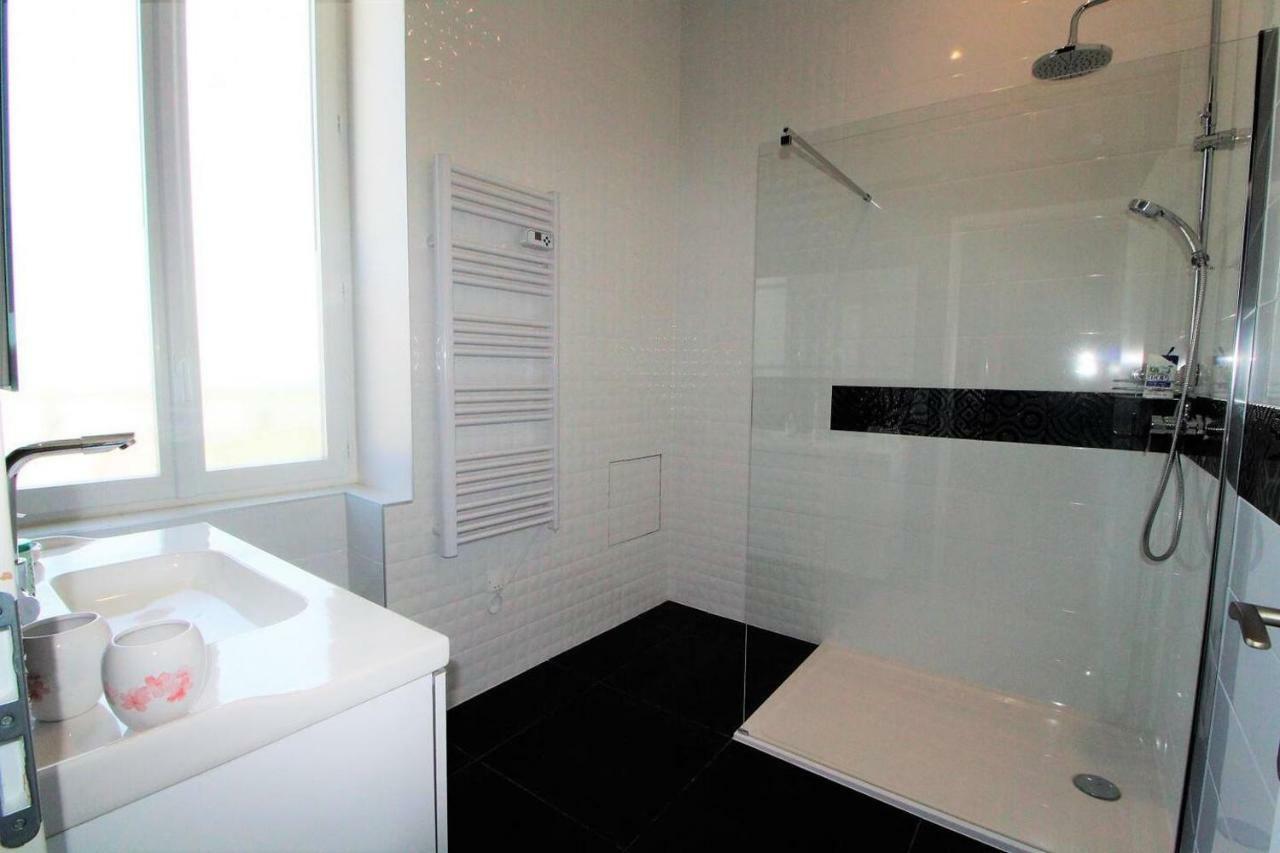 Appartement Spacieux Et Confortable La Roche-de-Glun Eksteriør billede